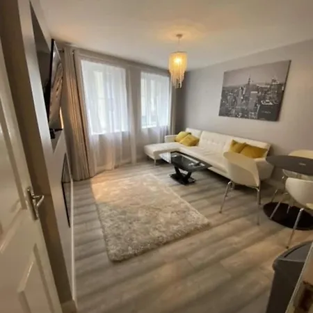 2 Bedroom شقة *